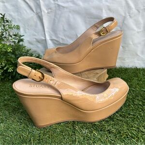 Stuart Weitzman Tori Adobe Gloss
Beige Peep Toe Patent Leather
Wedge Heel 7.5